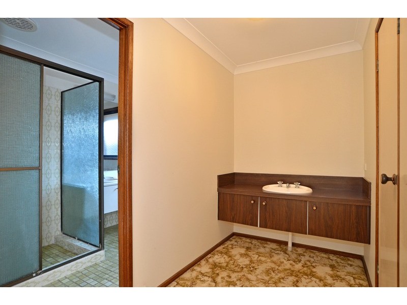 25 Nautilus Crescent, St Huberts Island NSW 2257