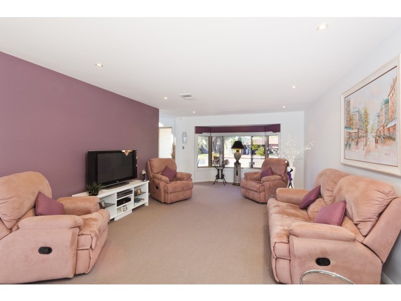 10 Mercator  Parade, St Huberts Island NSW 2257