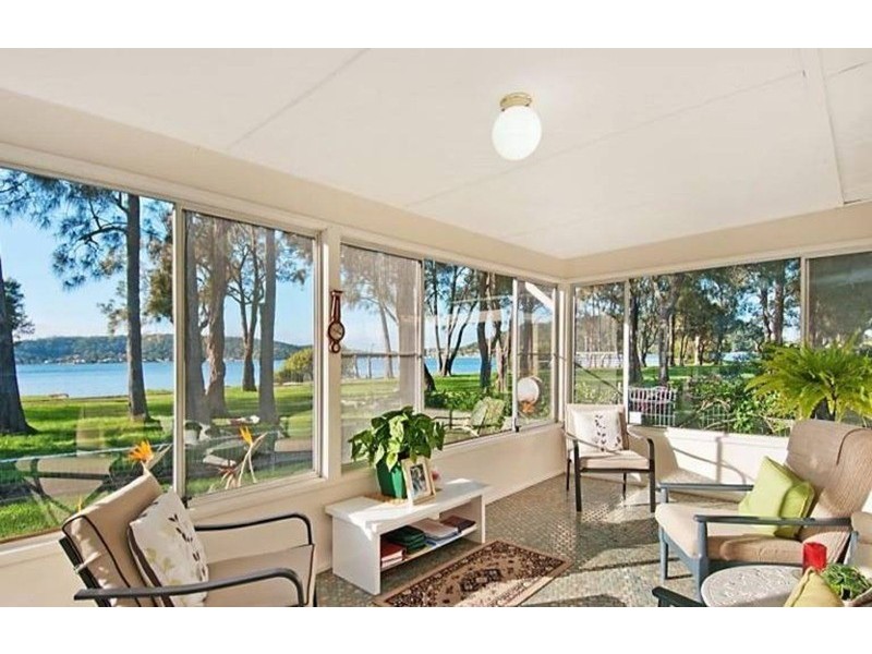 2B Bowden Road, Woy Woy NSW 2256