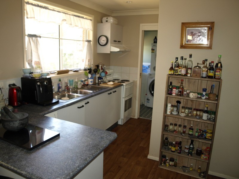 2F Burrawang Street, Ettalong Beach NSW 2257