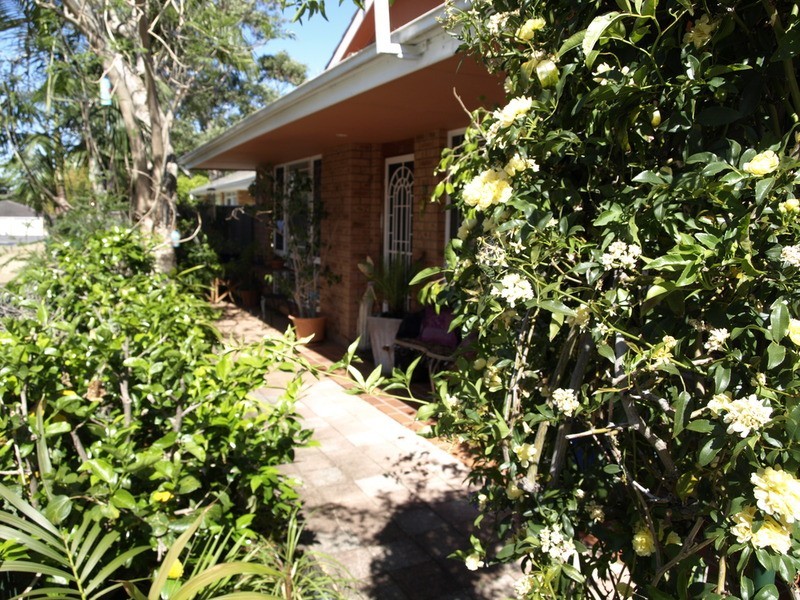 2F Burrawang Street, Ettalong Beach NSW 2257