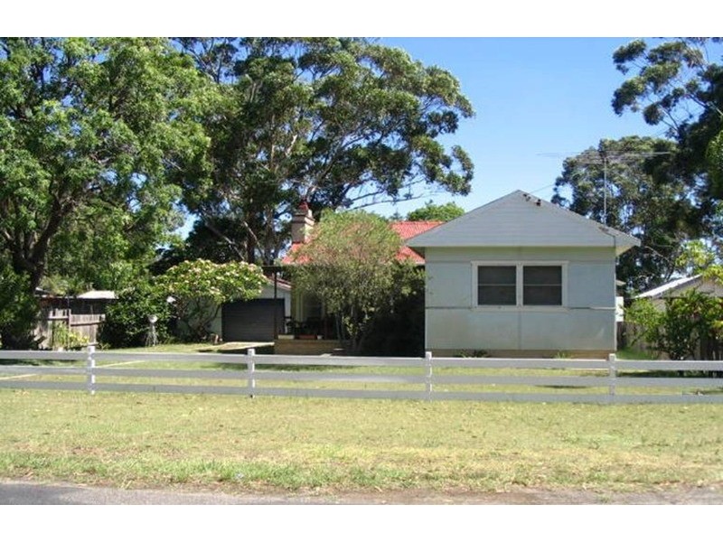 2 Warrigal Street, Blackwall NSW 2256