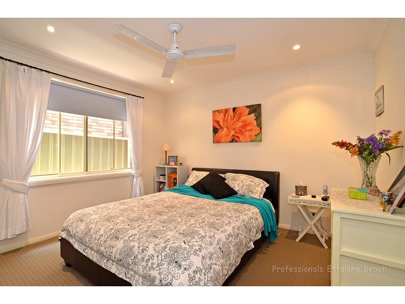 2/76 Rickard  Road, Empire Bay NSW 2257