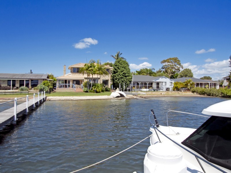 39 Nautilus Crescent, St Huberts Island NSW 2257