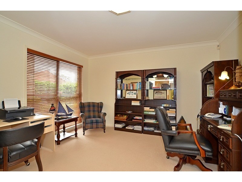 39 Nautilus Crescent, St Huberts Island NSW 2257