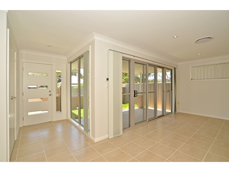 1/14 Davis Street, Booker Bay NSW 2257