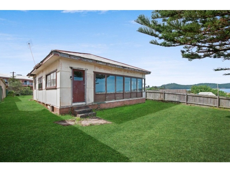 212 The  Esplanade, Umina Beach NSW 2257