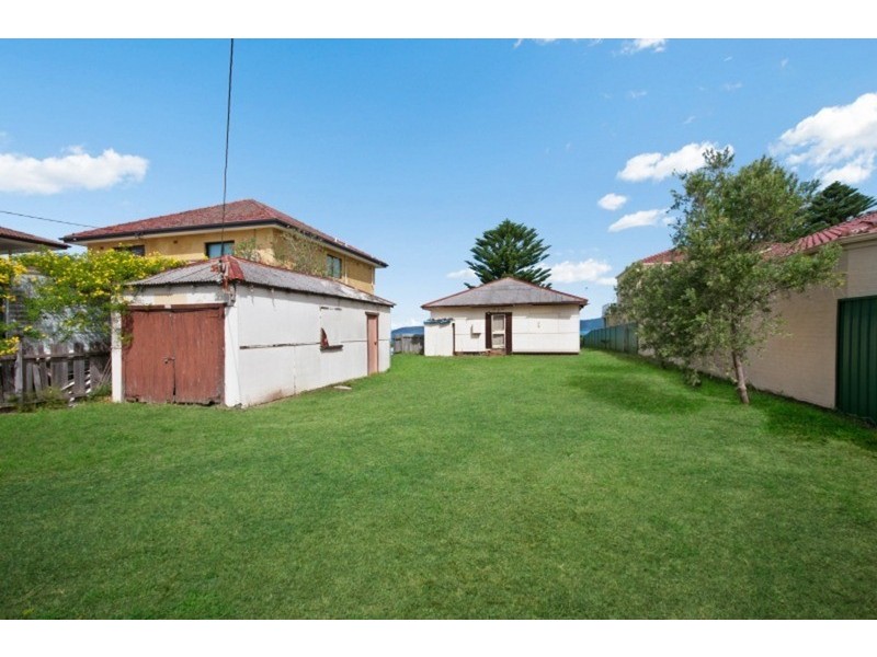 212 The  Esplanade, Umina Beach NSW 2257