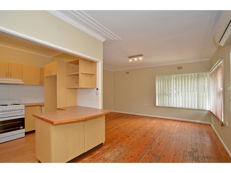 6 Picnic Parade, Ettalong Beach NSW 2257