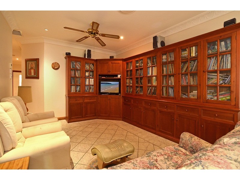 354 Ocean Beach Road, Umina Beach NSW 2257