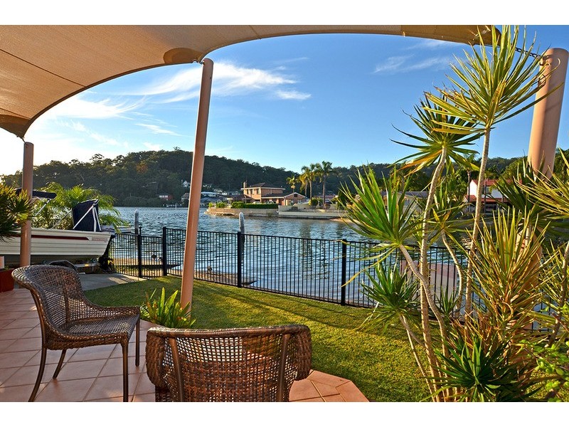 13 Salacia Close, St Huberts Island NSW 2257