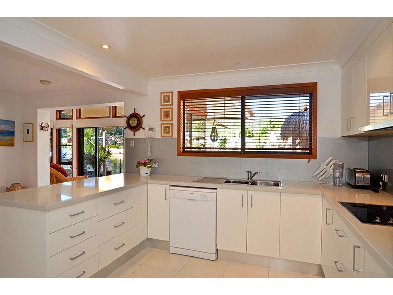 13 Salacia Close, St Huberts Island NSW 2257