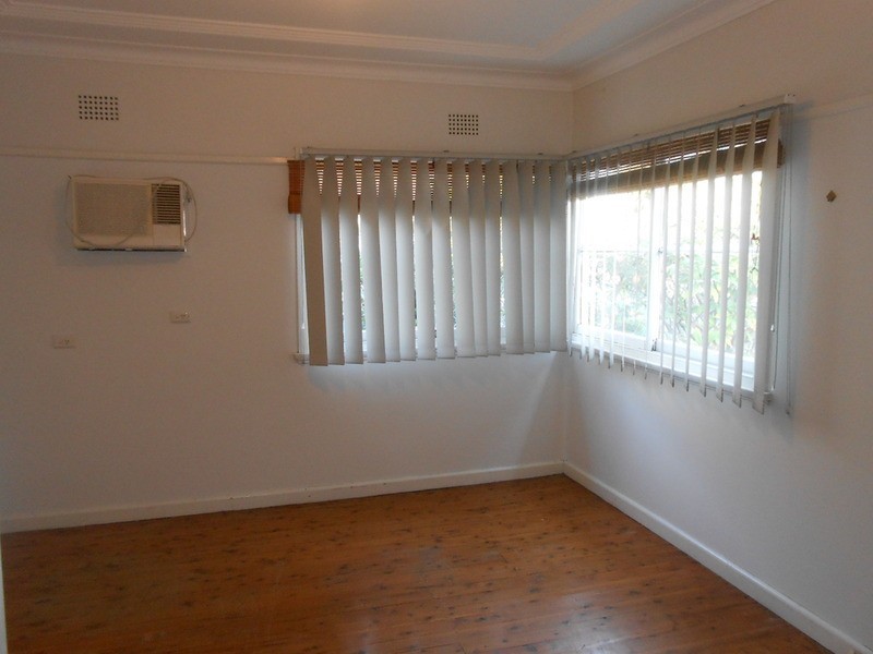 3 Beach Street, Ettalong Beach NSW 2257