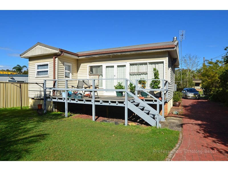 28 Shelly Beach  Road, Empire Bay NSW 2257