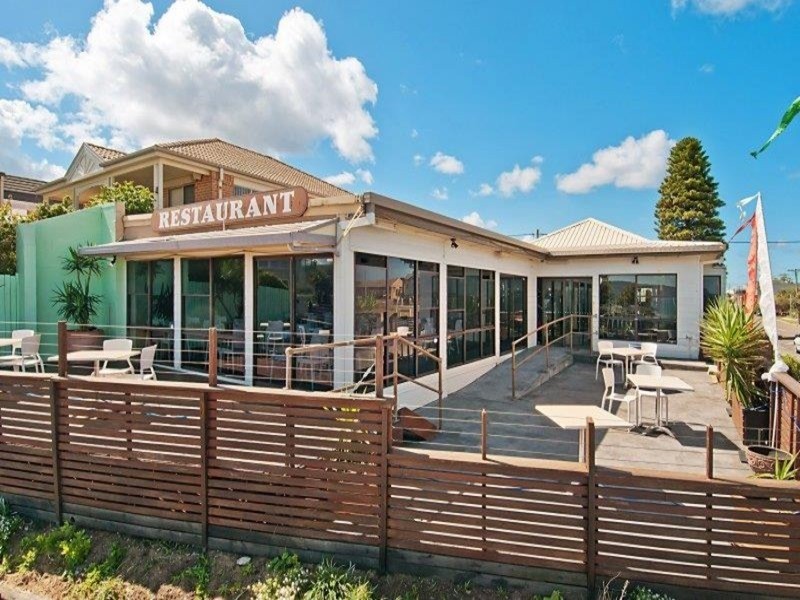 345 Trafalgar Avenue, Umina Beach NSW 2257