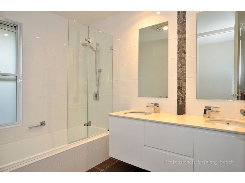 19 Nautilus Crescent, St Huberts Island NSW 2257