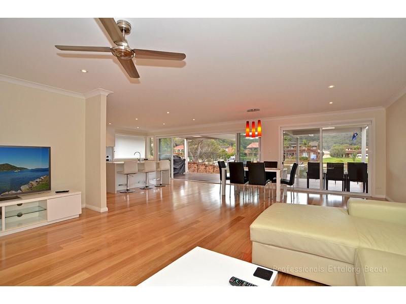 19 Nautilus Crescent, St Huberts Island NSW 2257