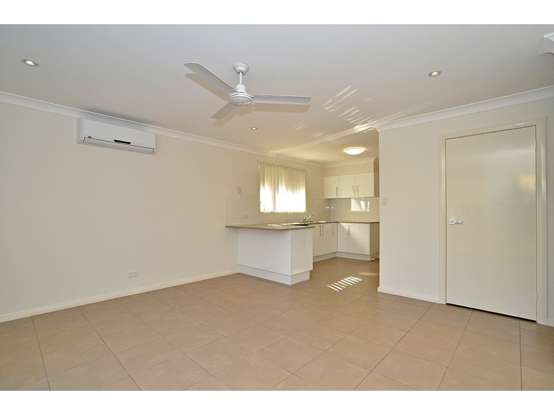 2/27 Memorial Avenue, Blackwall NSW 2256
