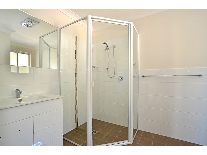 2/27 Memorial Avenue, Blackwall NSW 2256