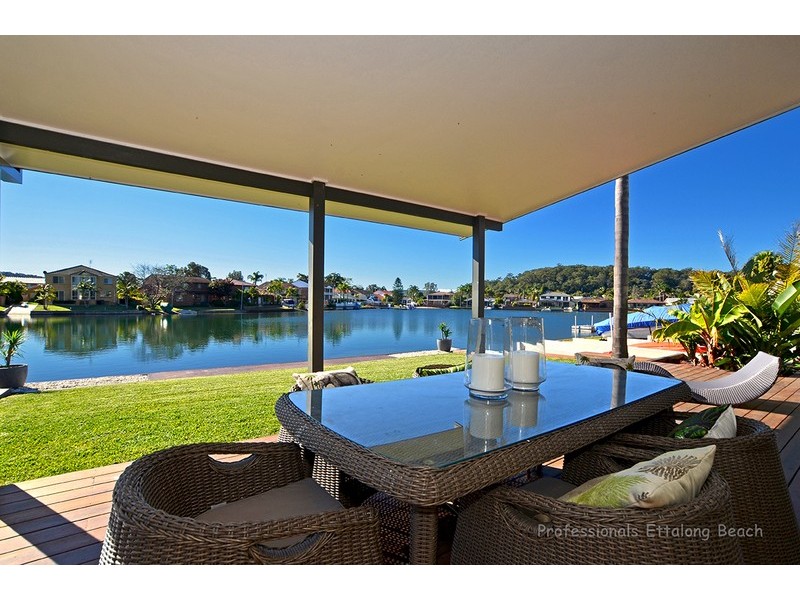 16 Cuttlefish Parade, St Huberts Island NSW 2257