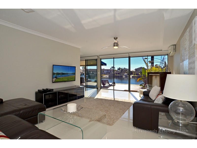 16 Cuttlefish Parade, St Huberts Island NSW 2257