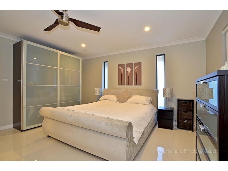 16 Cuttlefish Parade, St Huberts Island NSW 2257