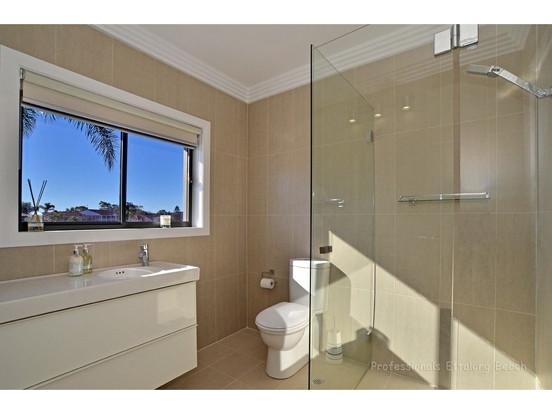 16 Cuttlefish Parade, St Huberts Island NSW 2257