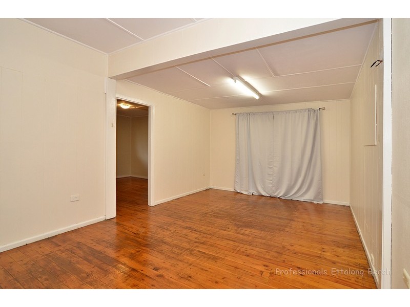 15 Trafalgar Avenue, Woy Woy NSW 2256