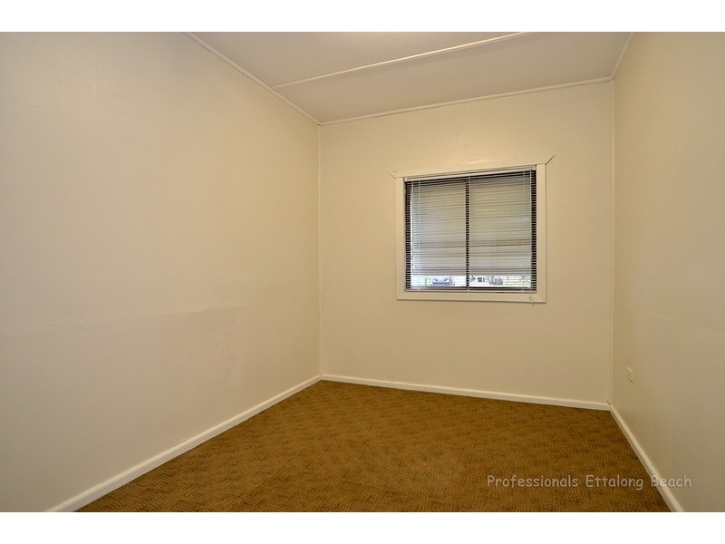 15 Trafalgar Avenue, Woy Woy NSW 2256