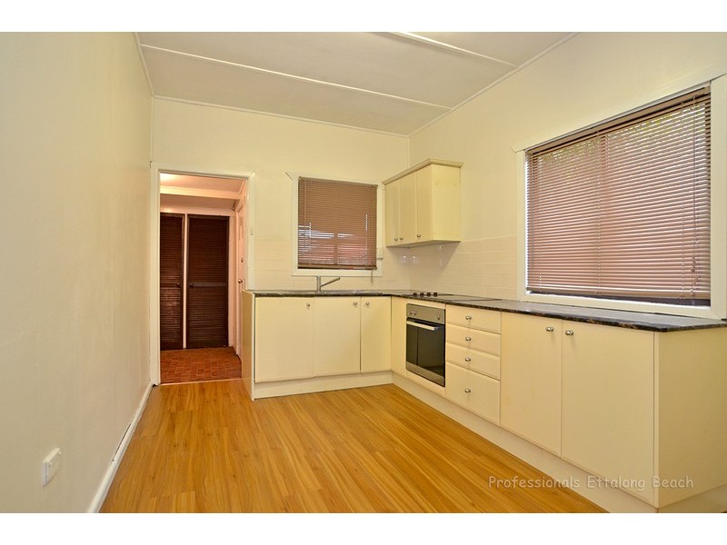15 Trafalgar Avenue, Woy Woy NSW 2256