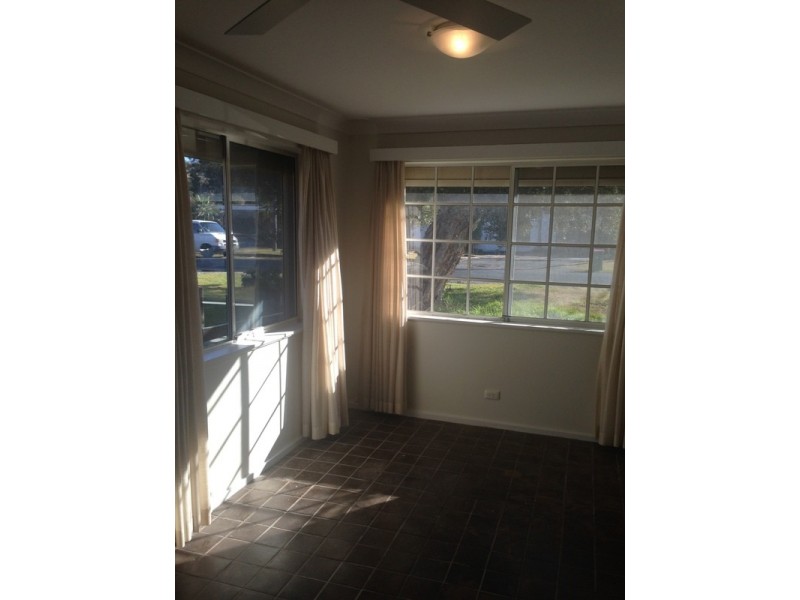 10 Sea Street, Umina Beach NSW 2257