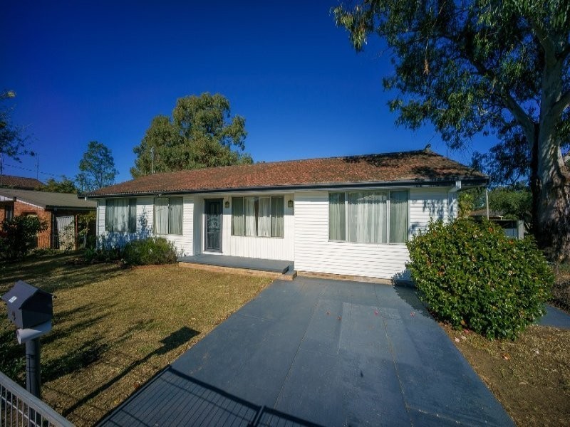 4 Veron  Road, Umina Beach NSW 2257