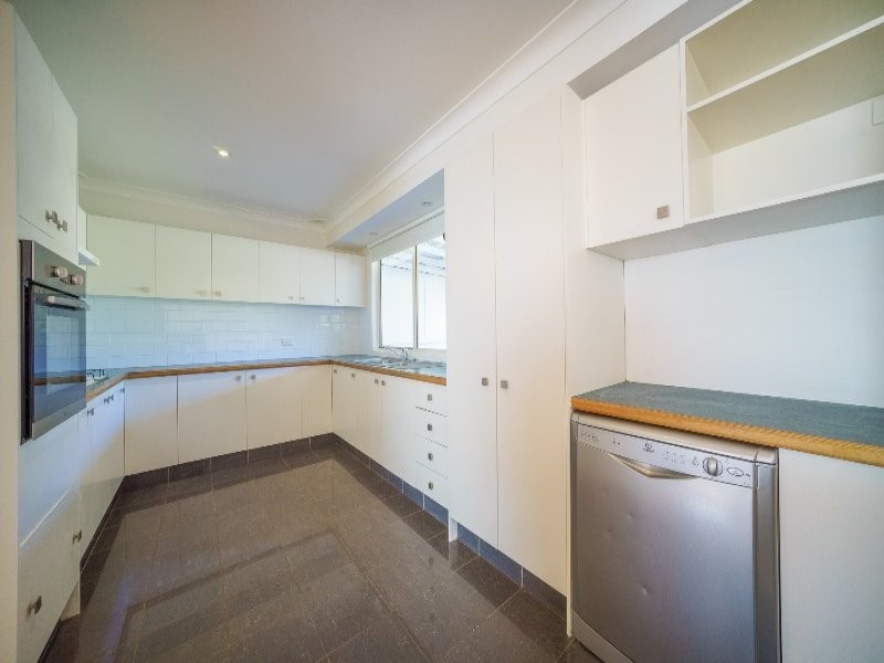 4 Veron  Road, Umina Beach NSW 2257
