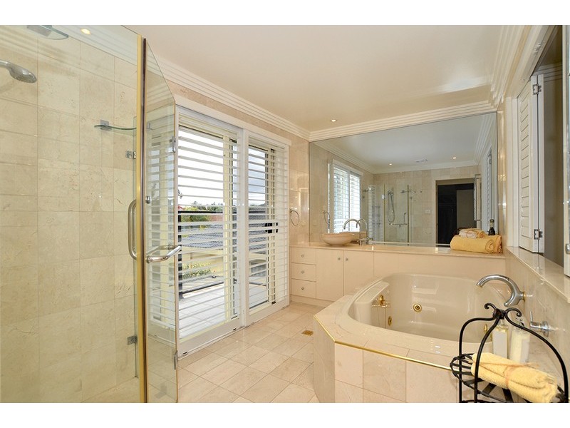 130 Helmsman Boulevard, St Huberts Island NSW 2257