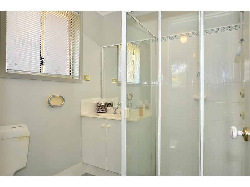 52 Singleton  Road, Point Clare NSW 2250