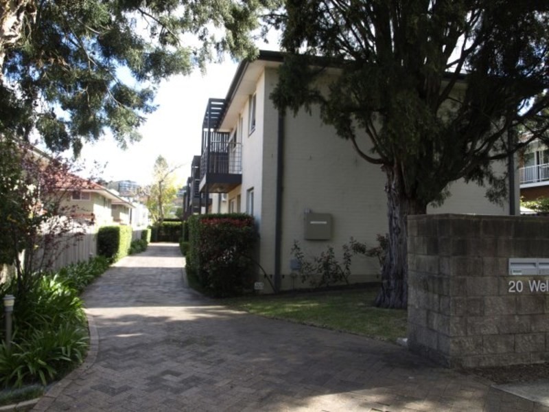 2/20 Wells Street, East Gosford NSW 2250