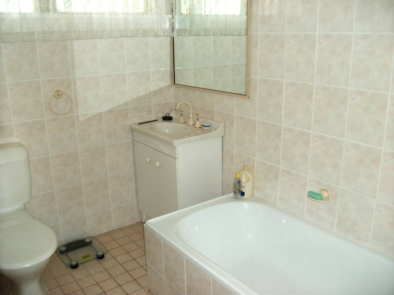 2 Moana Street, Woy Woy NSW 2256