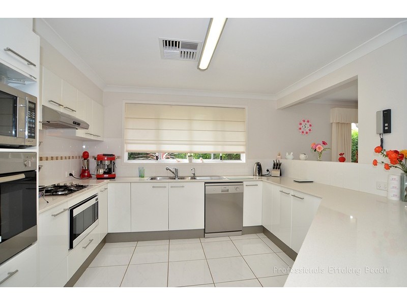 18 Lagoon  Street, Ettalong Beach NSW 2257