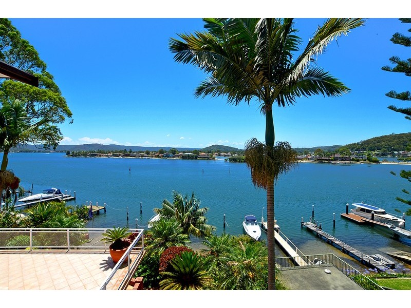 38 Daley Avenue, Daleys Point NSW 2257