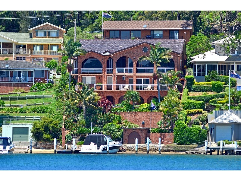 38 Daley Avenue, Daleys Point NSW 2257