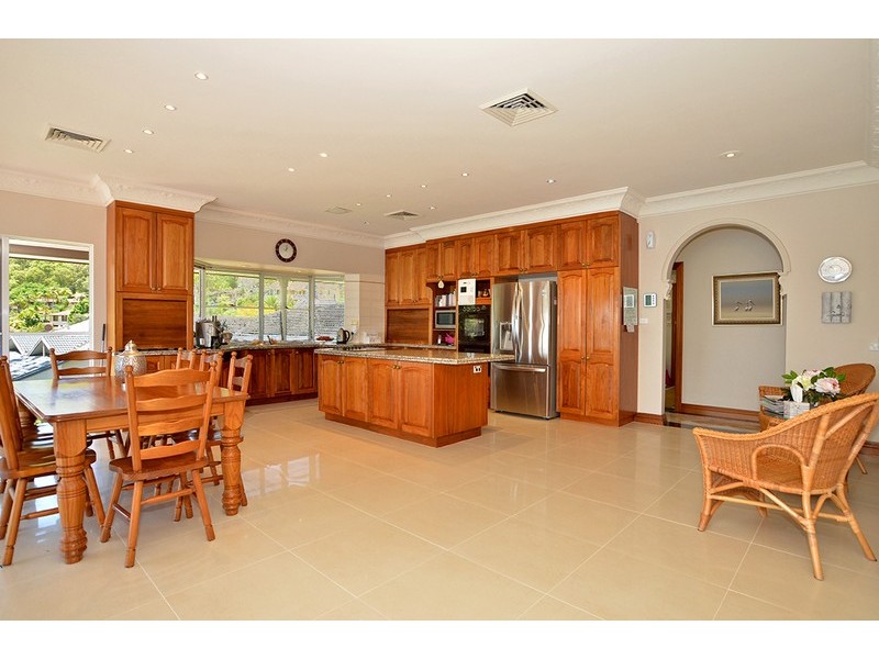 38 Daley Avenue, Daleys Point NSW 2257