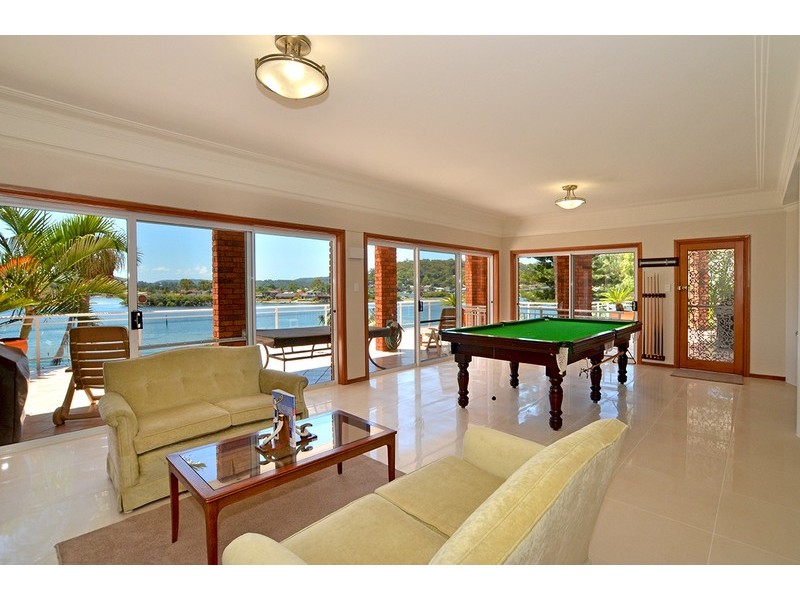 38 Daley Avenue, Daleys Point NSW 2257