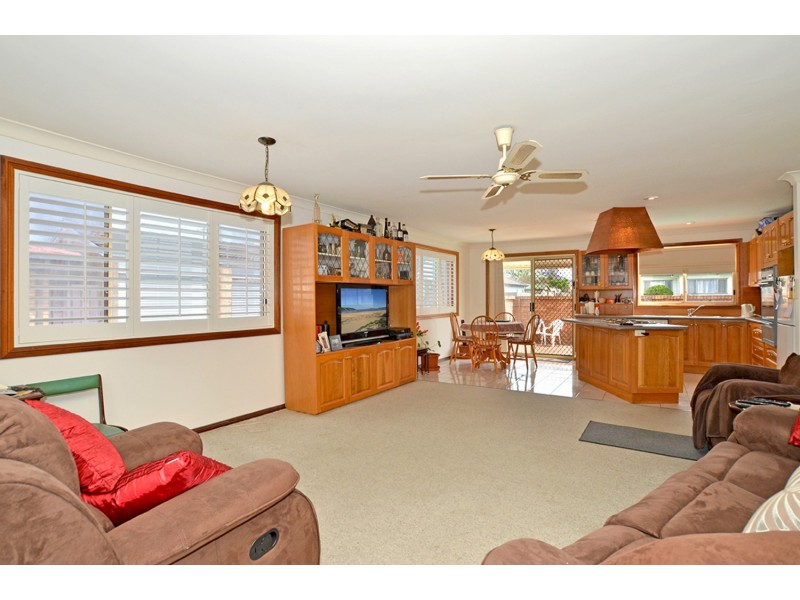 2/19 Gross Avenue, Umina Beach NSW 2257