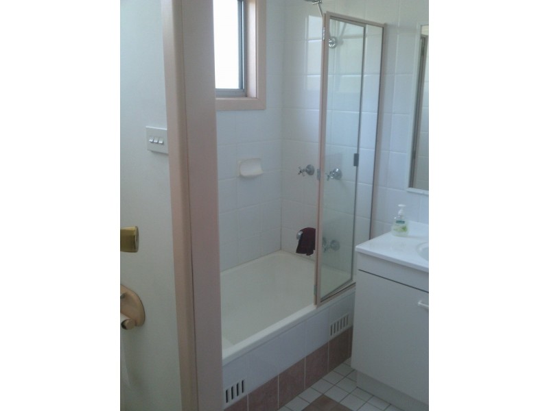 72 Dunalban Avenue, Woy Woy NSW 2256