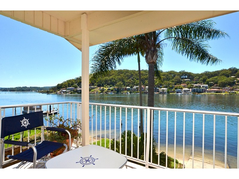 18 Long Arm Parade, St Huberts Island NSW 2257