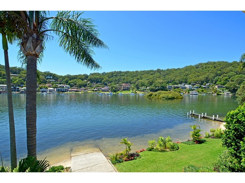 18 Long Arm Parade, St Huberts Island NSW 2257