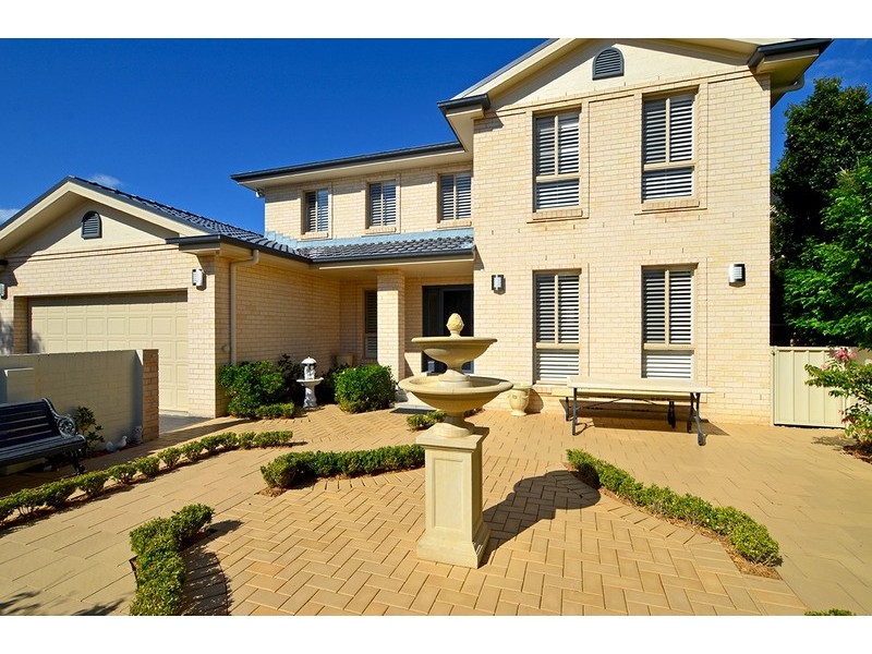 16 Helmsman Boulevard, St Huberts Island NSW 2257