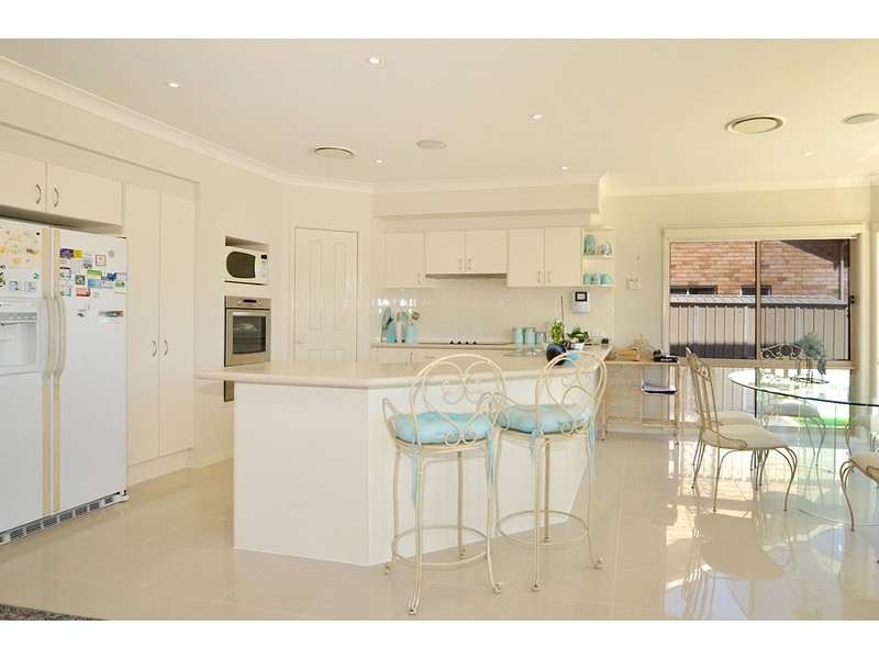 16 Helmsman Boulevard, St Huberts Island NSW 2257