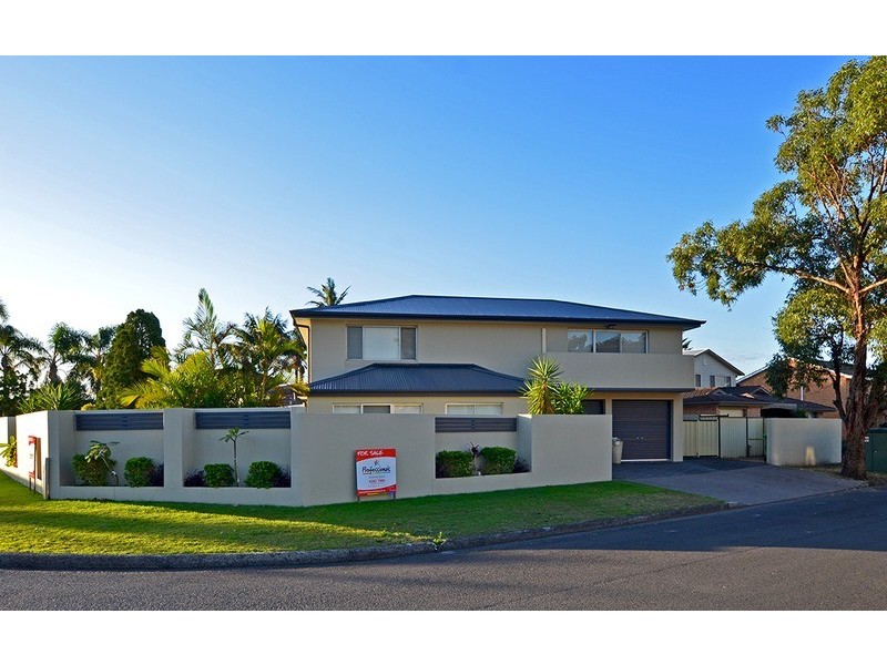 2 Barracouta Avenue, St Huberts Island NSW 2257