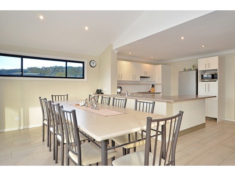 2 Barracouta Avenue, St Huberts Island NSW 2257